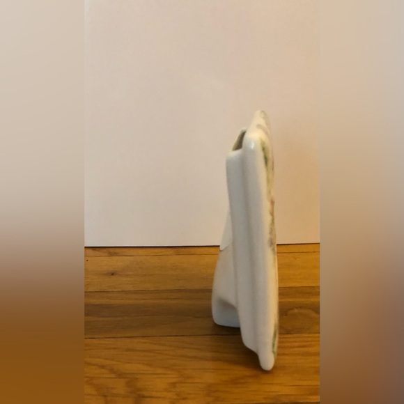 Small Photo Frame With Floral Pattern - Picture 8 of 9